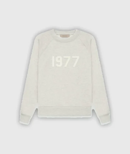 Essentials Crewneck 1977 Sweatshirt Grey